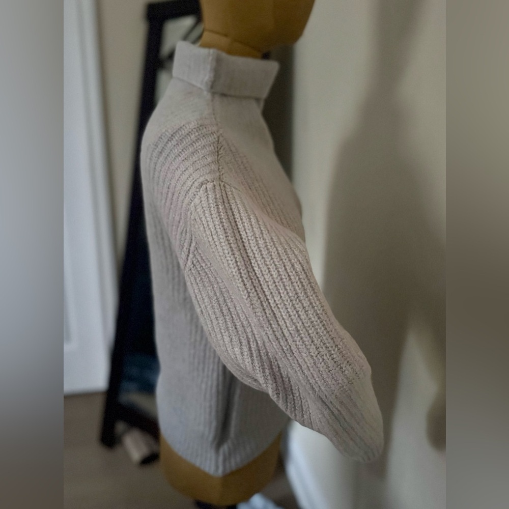ARITZIA WILFRED Light Gray Cowl Neck Sweater (XXS) - Picture 4 of 6